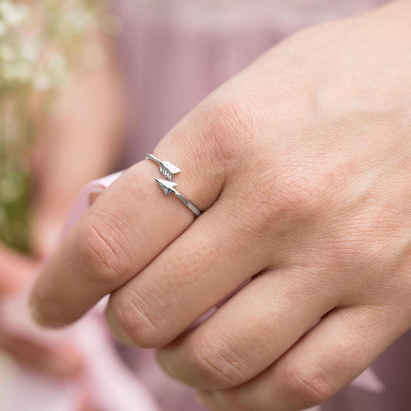 Arrow Design Wrap Ring On Hand