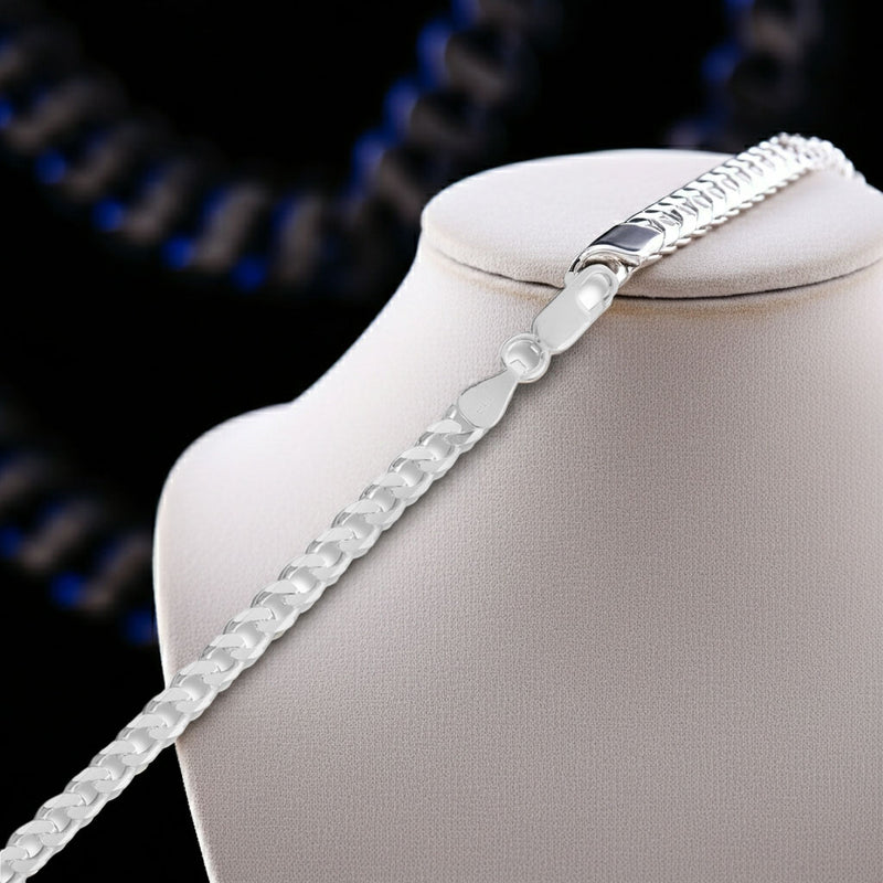 Beveled Curb Chain - 4.4mm Clasp View