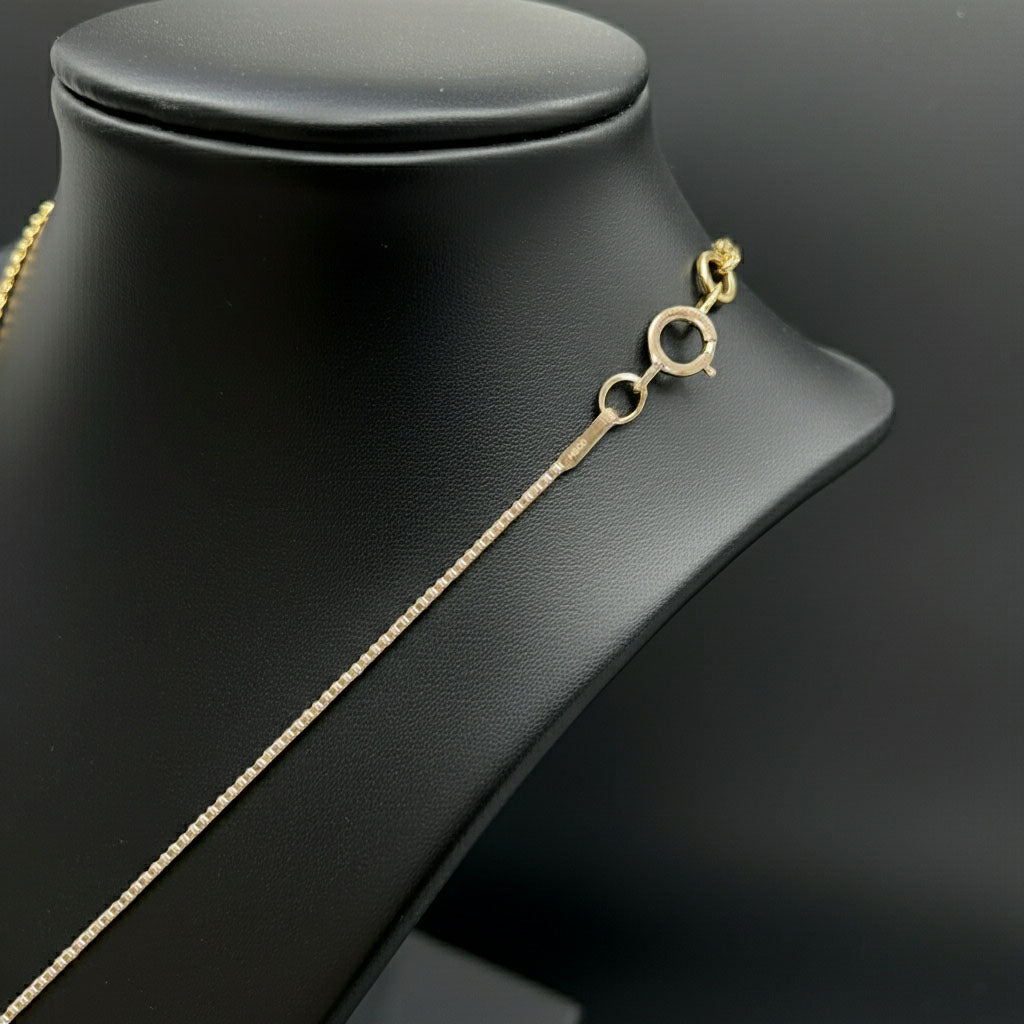 Box Chain Gold - 1mm Clasp View