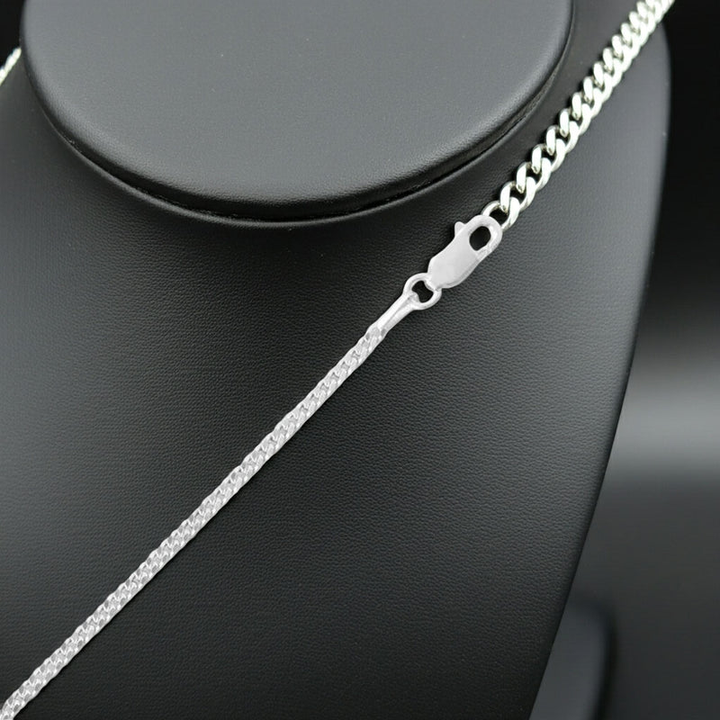Curb Chain - 2mm Clasp View