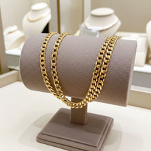 Gold Curb Chain - 2.9mm on Display