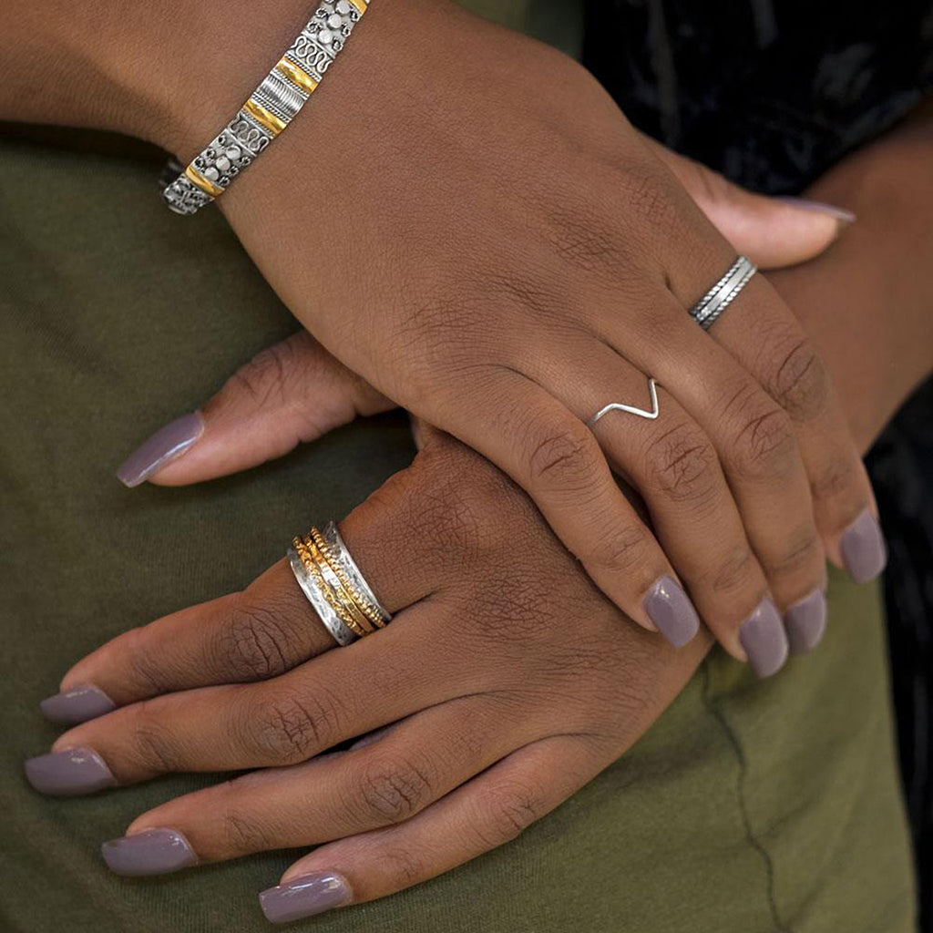 Hammered Silver and Gold Band Spin Ring – The Silver Connection
