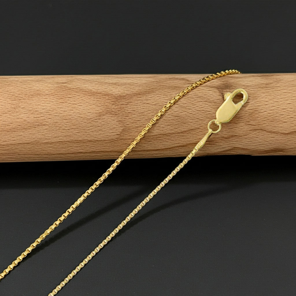 Light Box Chain Gold - 1mm Example View