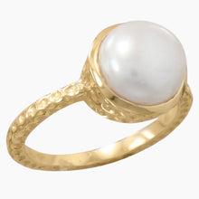 Textured Freshwater Pearl Gold Ring Side View